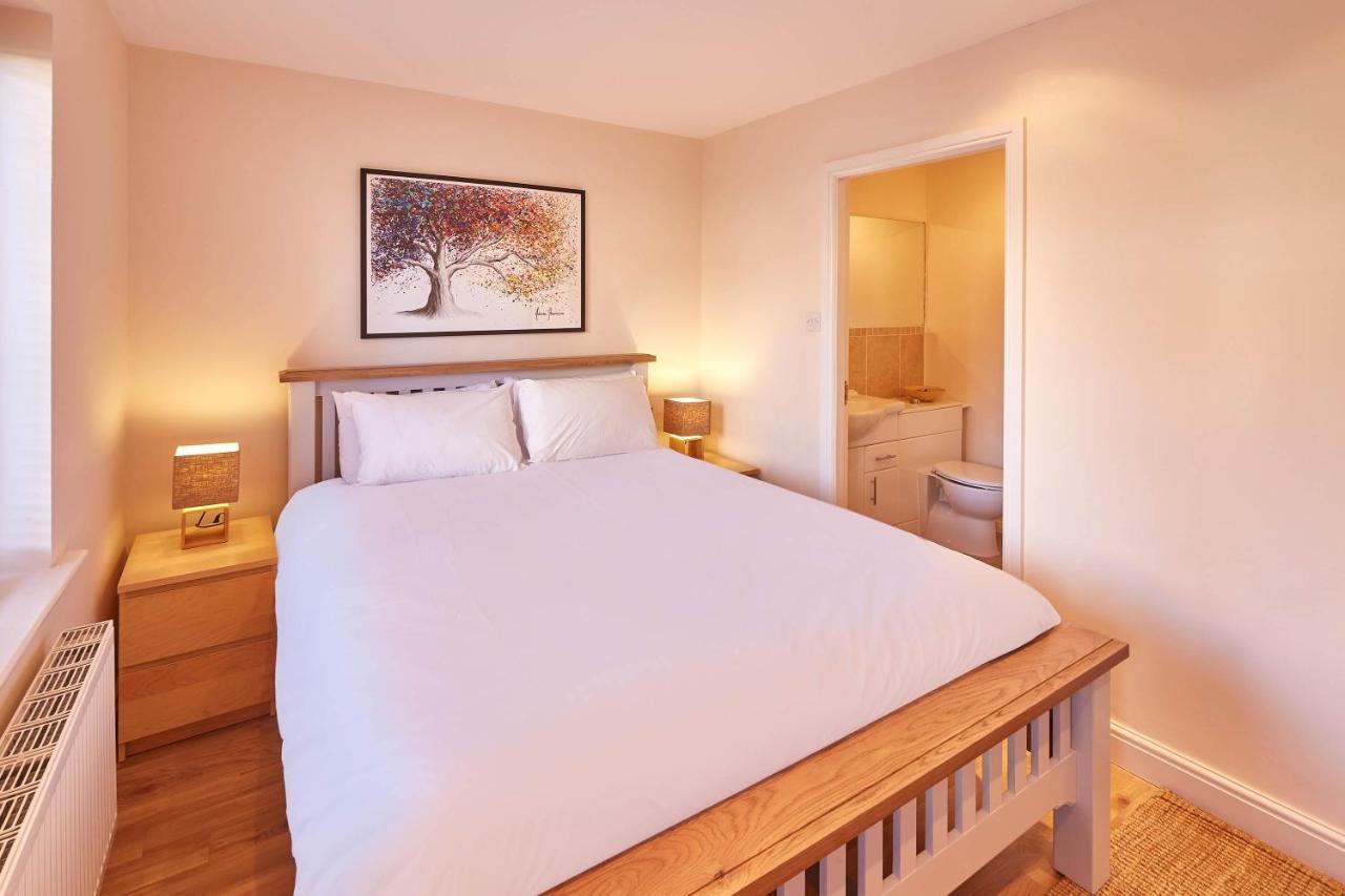 Host & Stay - The Scuttlebutt Townhouse ويتبي المظهر الخارجي الصورة
